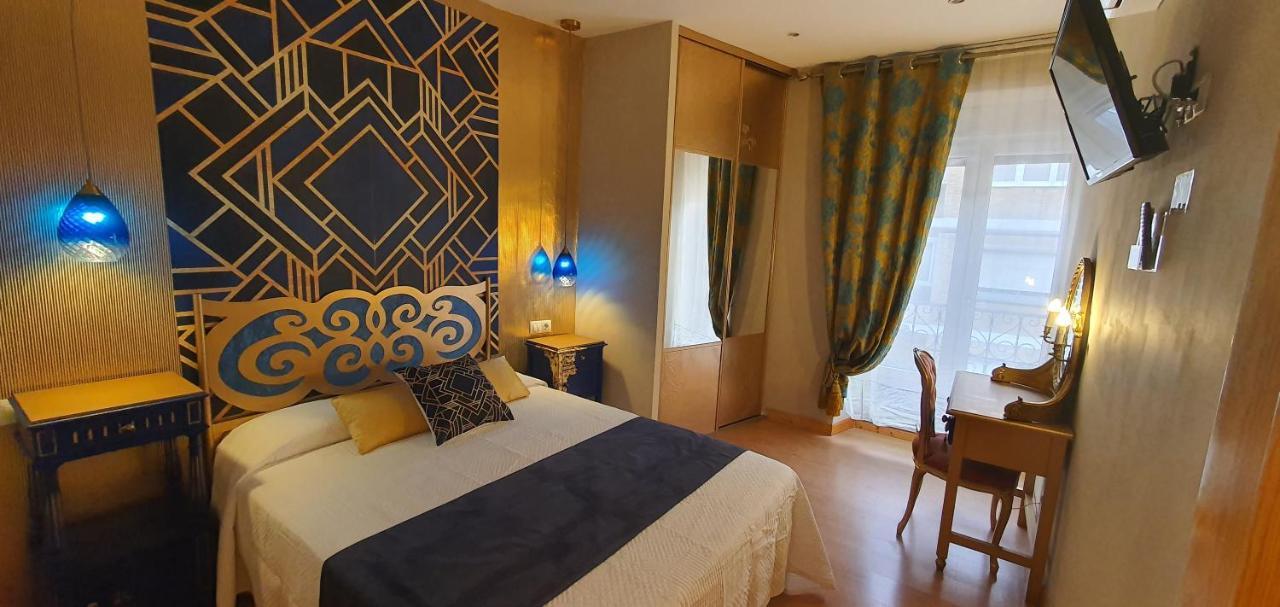 Hosteria Villa De Castro Castro Urdiales Bagian luar foto