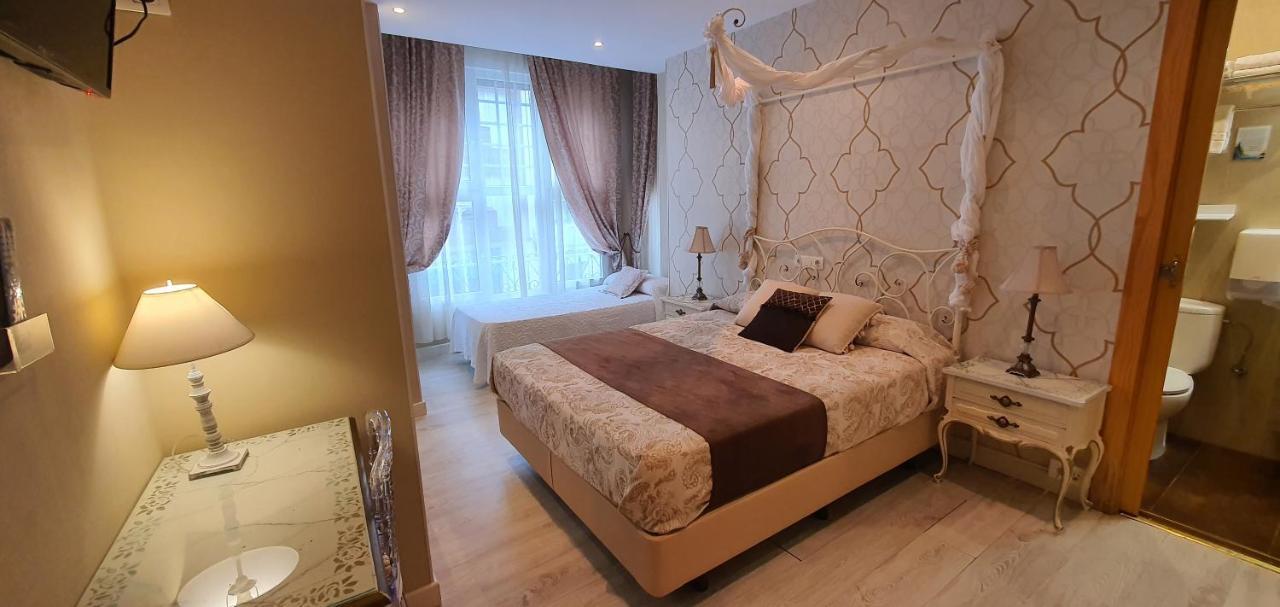 Hosteria Villa De Castro Castro Urdiales Bagian luar foto