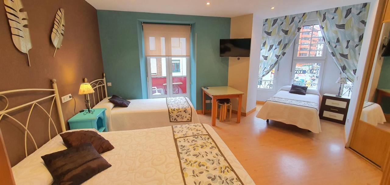 Hosteria Villa De Castro Castro Urdiales Bagian luar foto