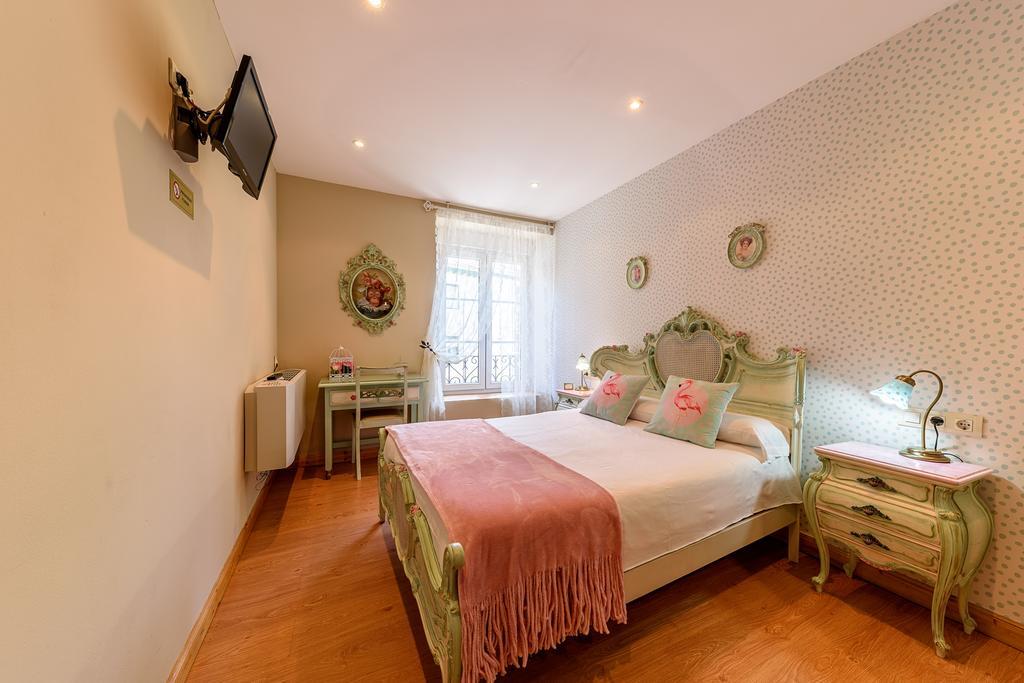 Hosteria Villa De Castro Castro Urdiales Bagian luar foto